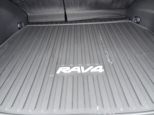 Certified 2025 Toyota RAV4 LE AWD/4WD image 20