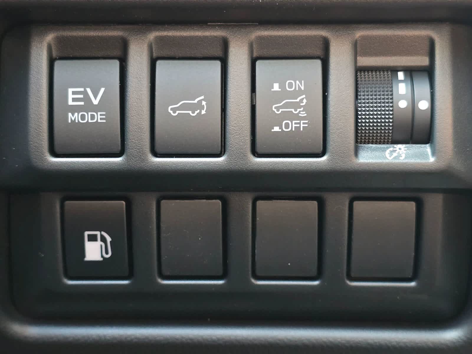 New 2026 Subaru Forester Touring AWD/4WD image 18