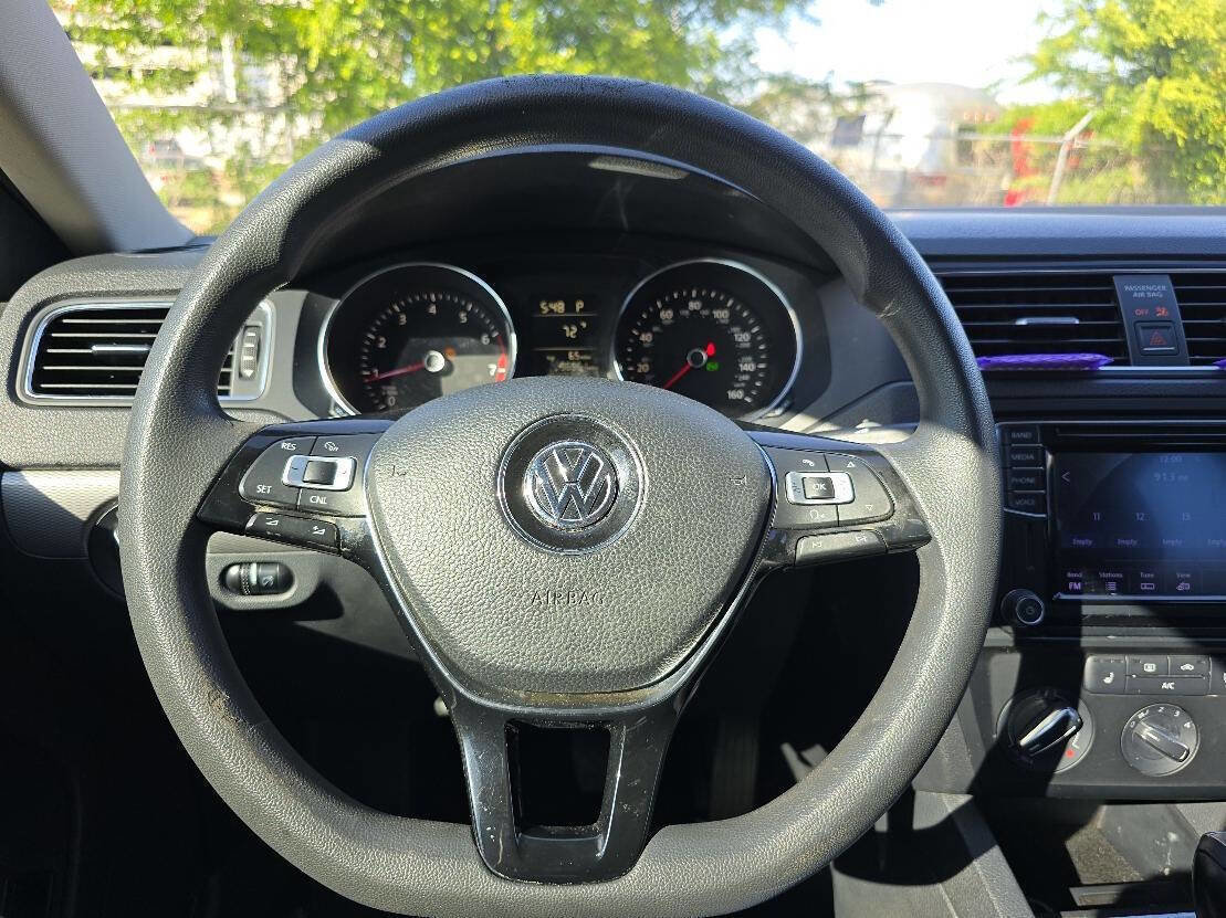 Used 2016 Volkswagen Jetta SE image 21