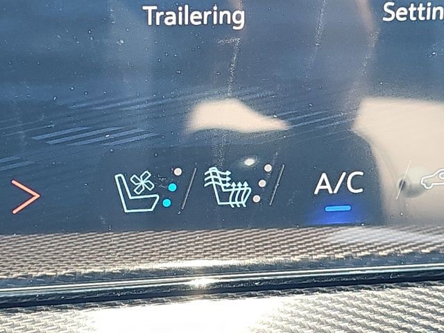 New 2026 Chevrolet Traverse High Country w/ LPO, Floor Liner Package image 50