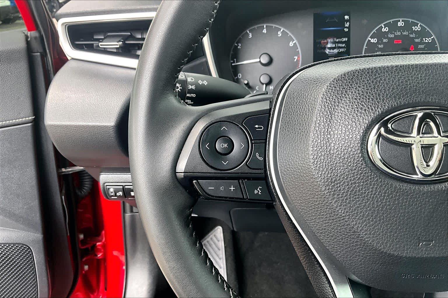 Used 2025 Toyota Corolla SE FWD image 23