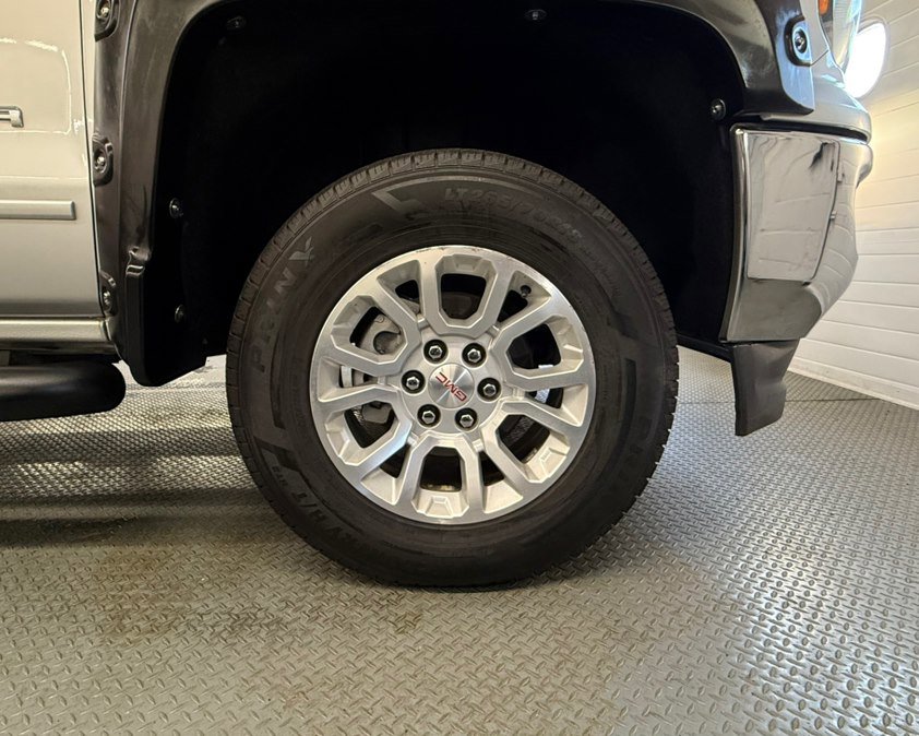 Used 2016 GMC Sierra 1500 SLE w/ SLE Value Package AWD/4WD image 14