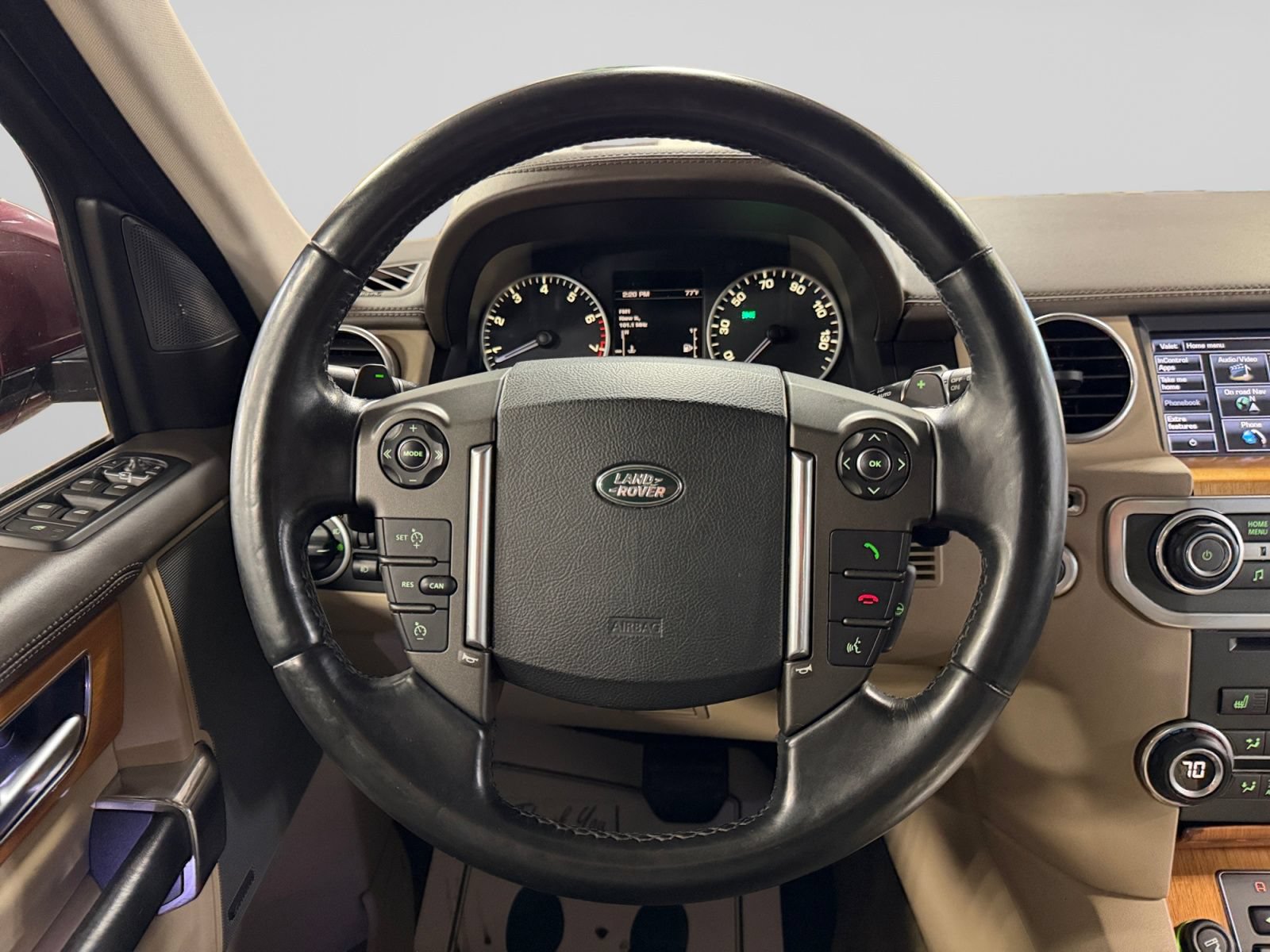 Used 2015 Land Rover LR4 HSE LUX AWD/4WD image 18