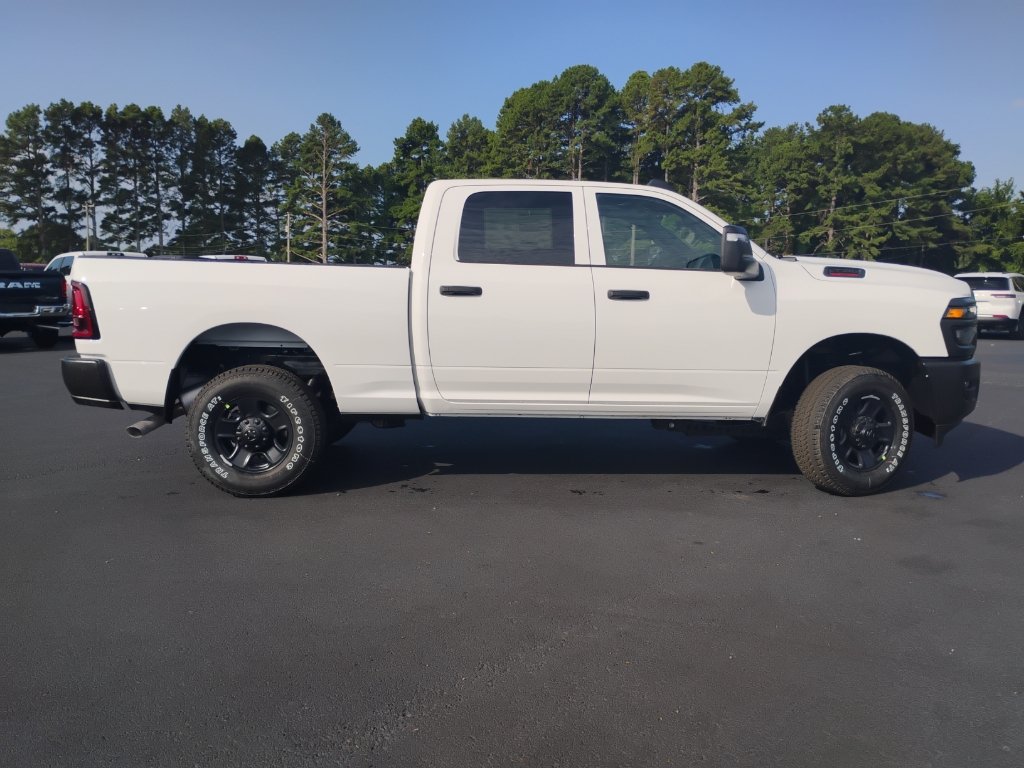 New 2026 RAM 2500 Tradesman AWD/4WD image 4