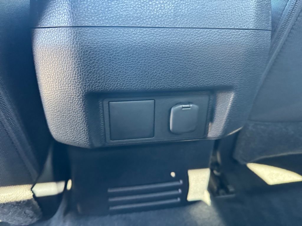 Used 2025 Toyota Tacoma SR5 image 19