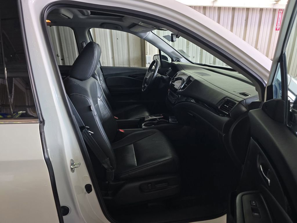 Used 2019 Honda Pilot Elite image 8