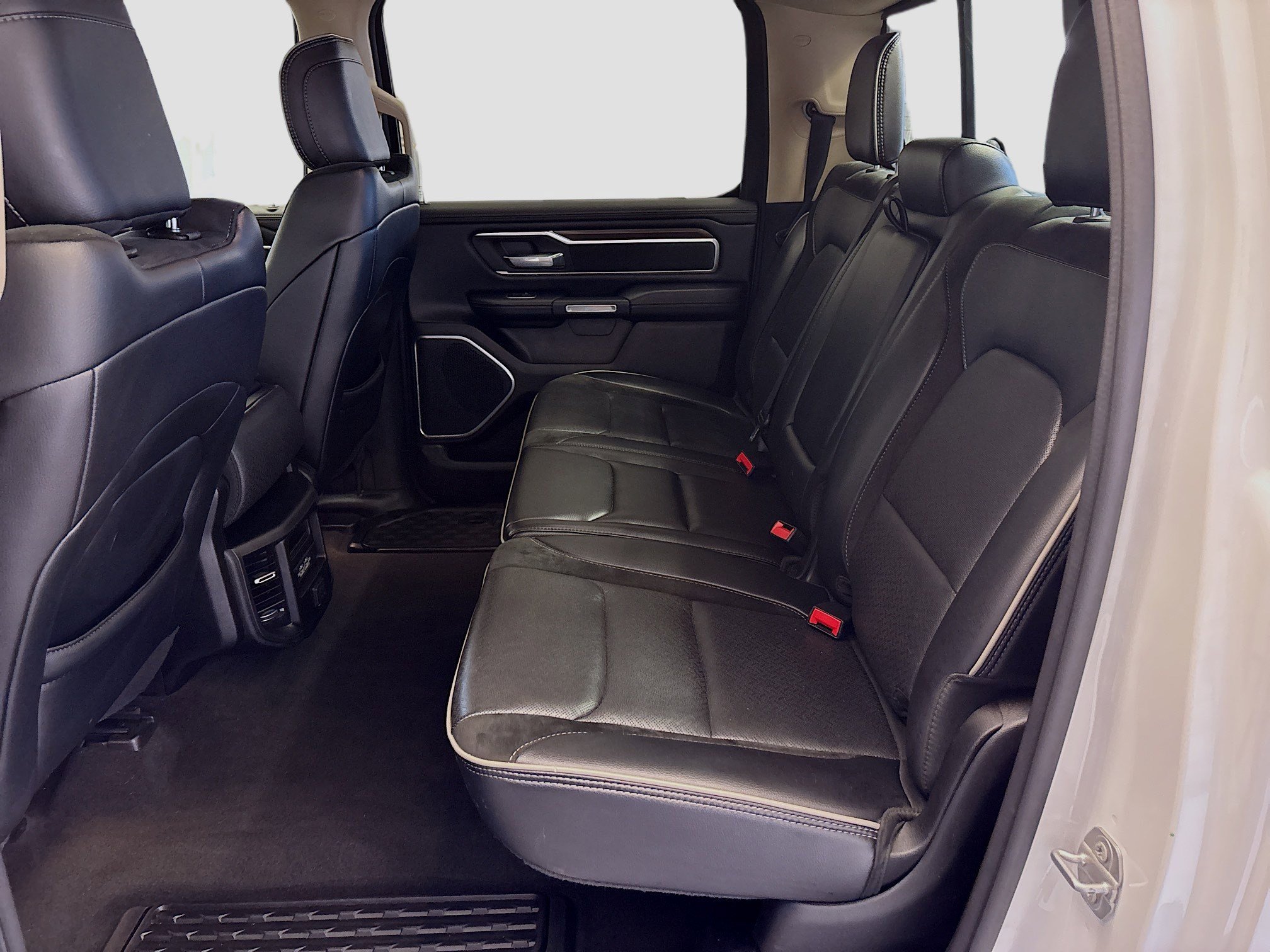 Used 2021 RAM 1500 Laramie image 14