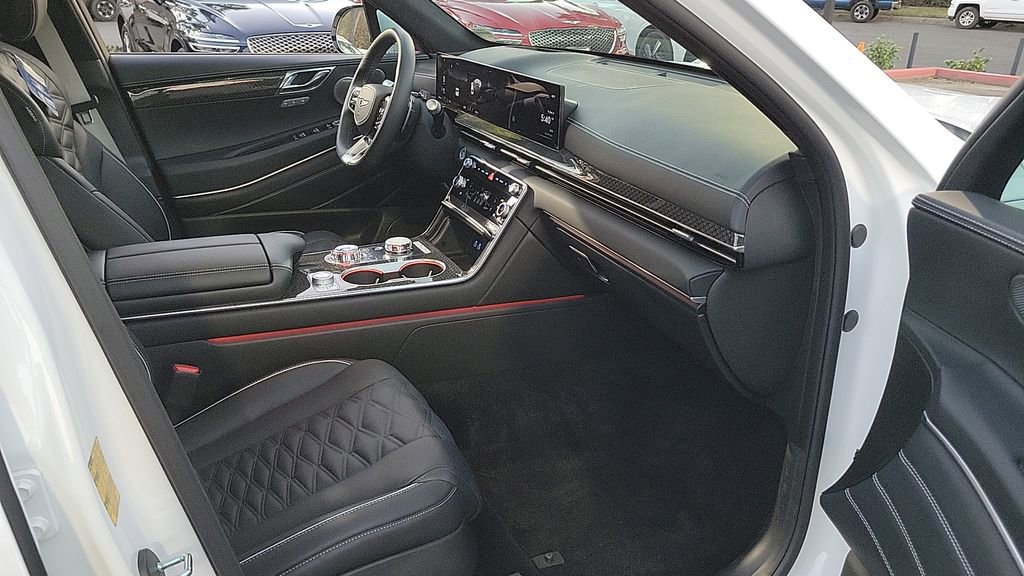 New 2025 Genesis GV80 3.5T e-SC image 40