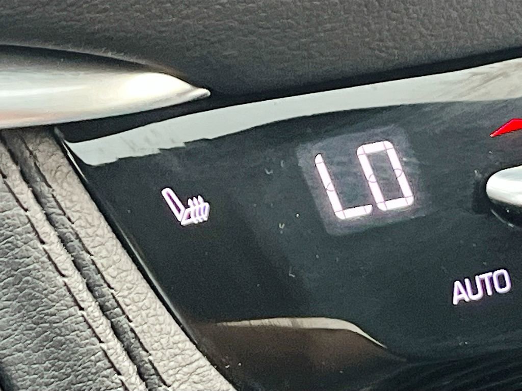 Used 2024 Cadillac XT5 Premium Luxury w/ LPO, Floor Liner Package image 21