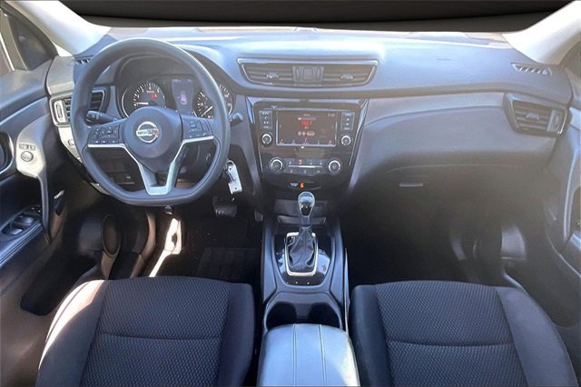 Used 2019 Nissan Rogue Sport S image 14