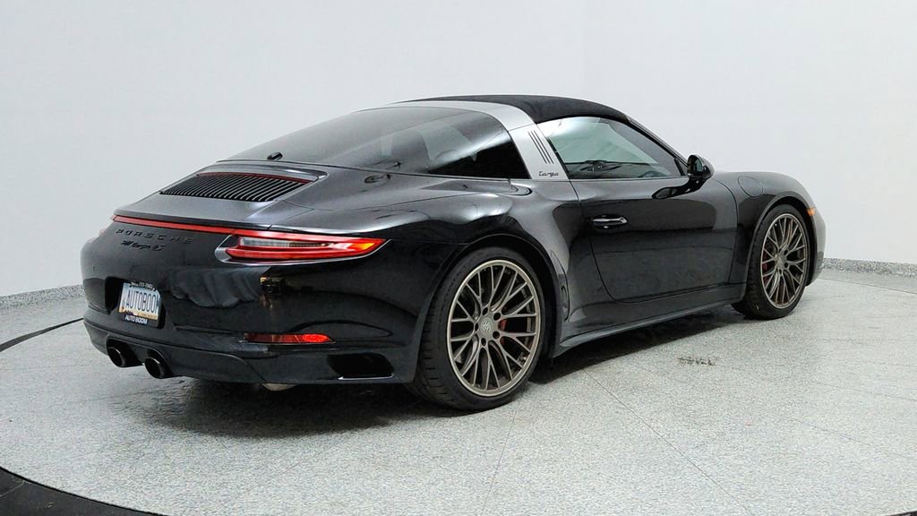 Used 2017 Porsche 911 Targa 4S image 5