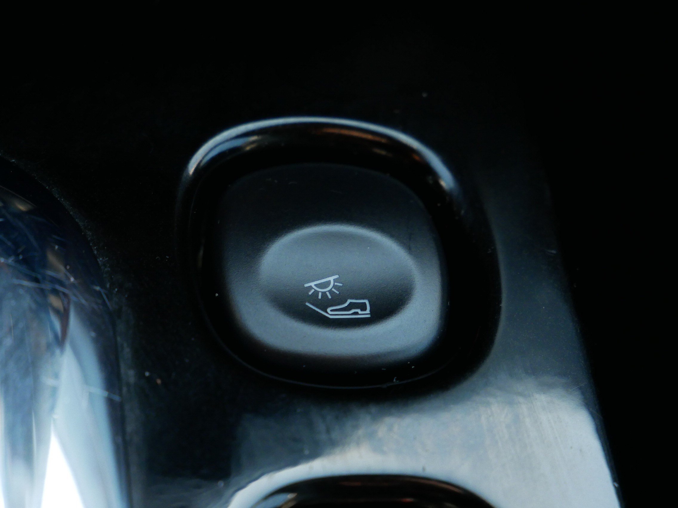 Used 2012 Ford Escape Limited FWD image 30