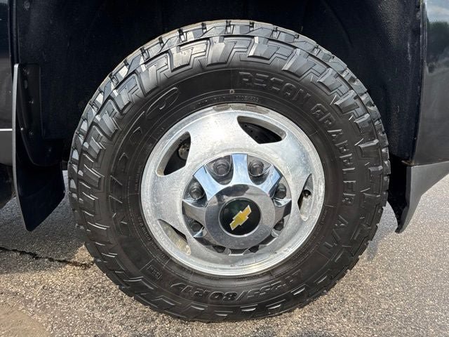 Used 2018 Chevrolet Silverado 3500 High Country AWD/4WD image 32
