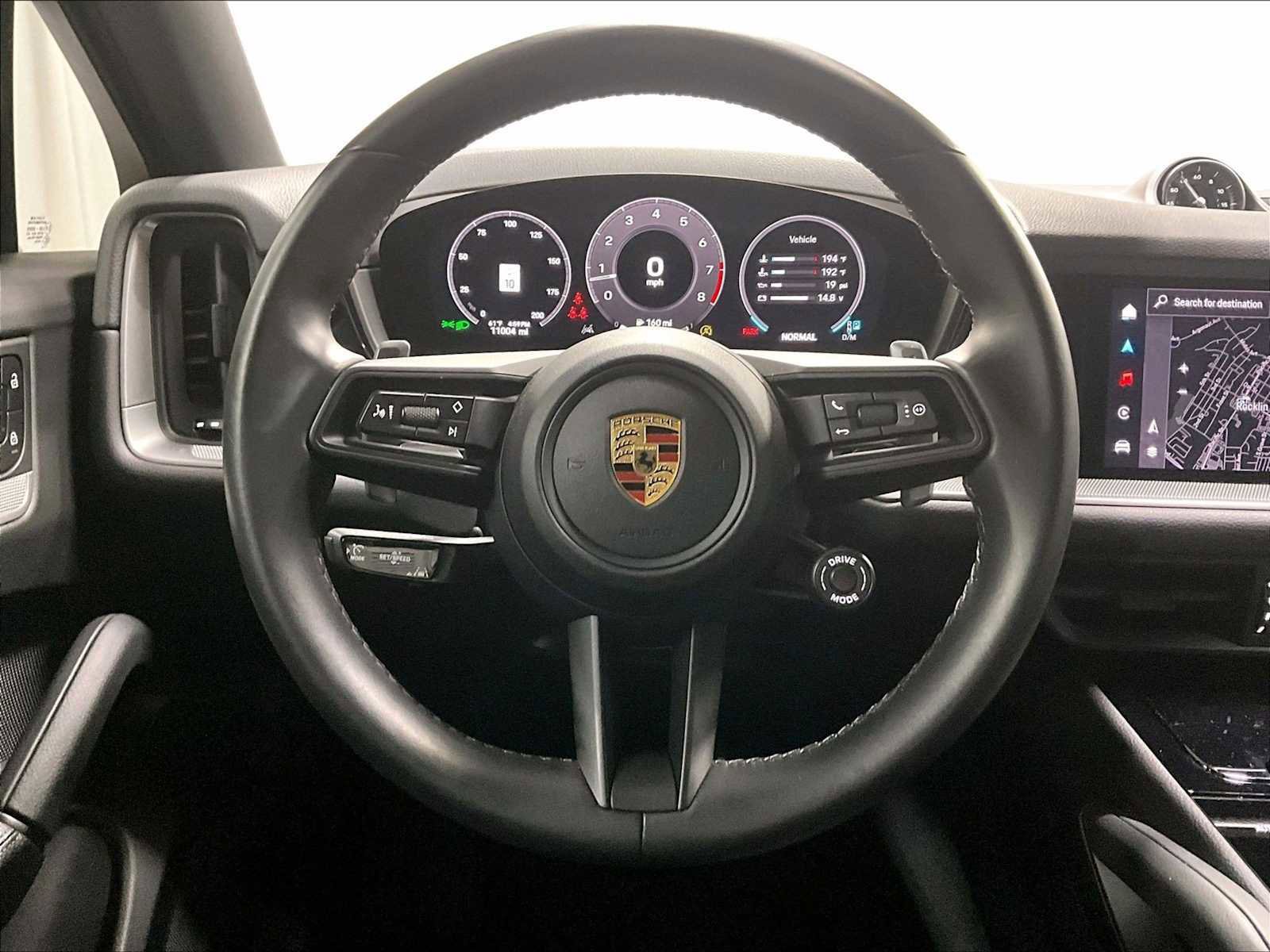 Used 2024 Porsche Cayenne S image 17