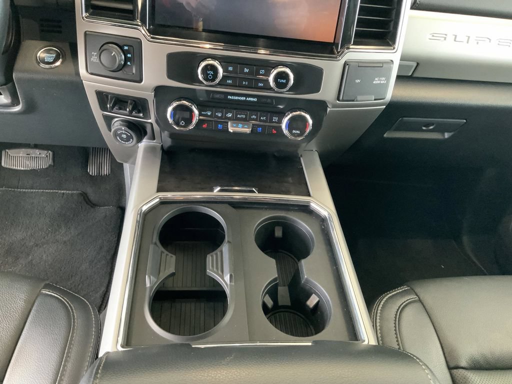 Used 2022 Ford F250 Lariat w/ Lariat Ultimate Package AWD/4WD image 21