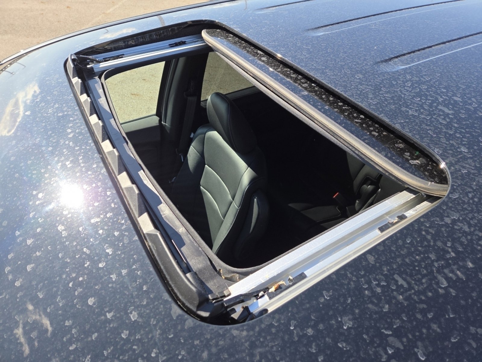 Used 2023 Honda Passport EX-L image 3