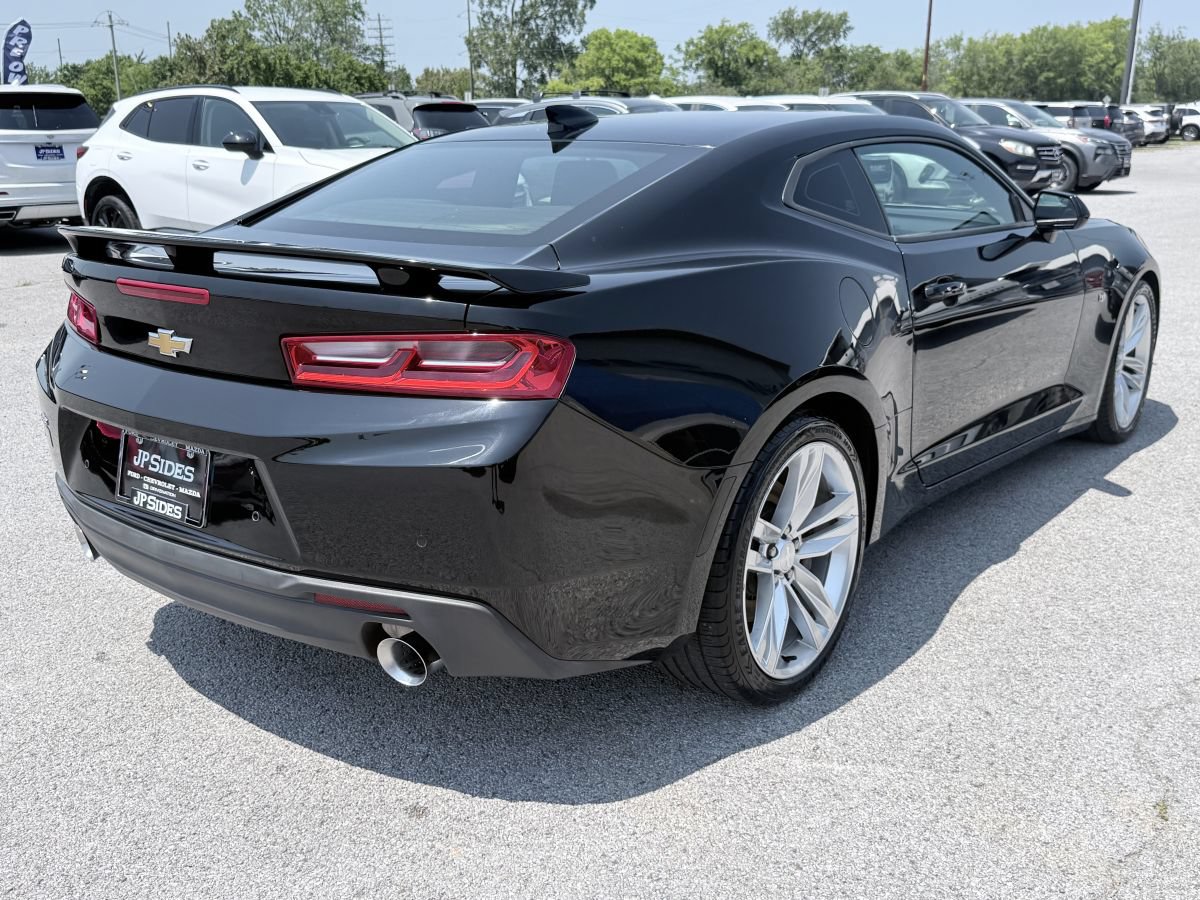 Used 2016 Chevrolet Camaro SS RWD image 7