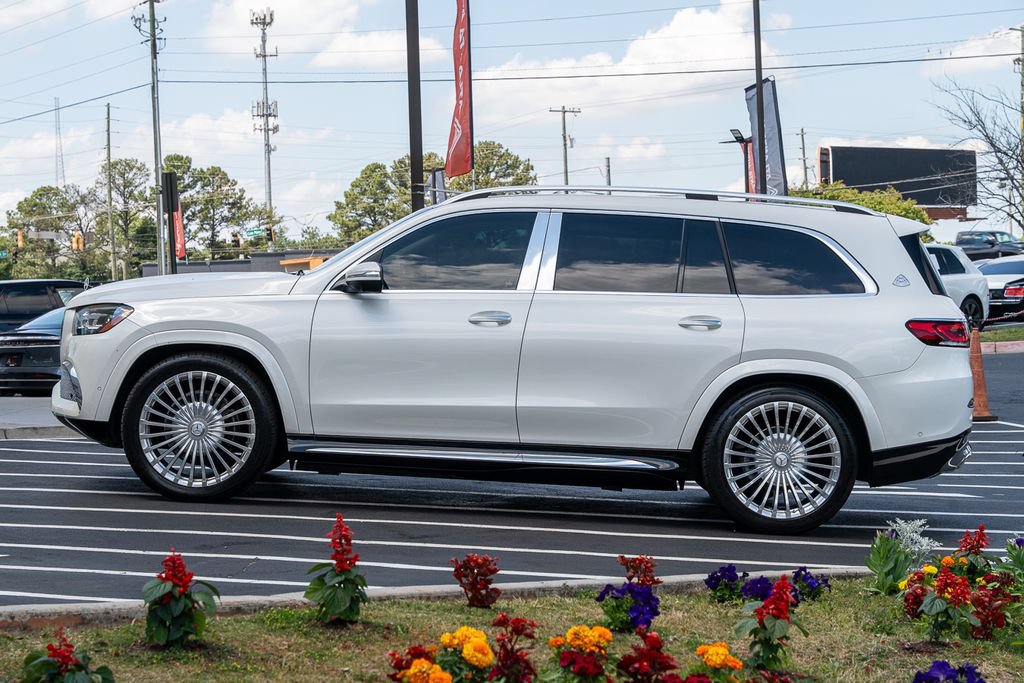 Used 2023 Mercedes-Benz Maybach GLS 600 4MATIC image 12