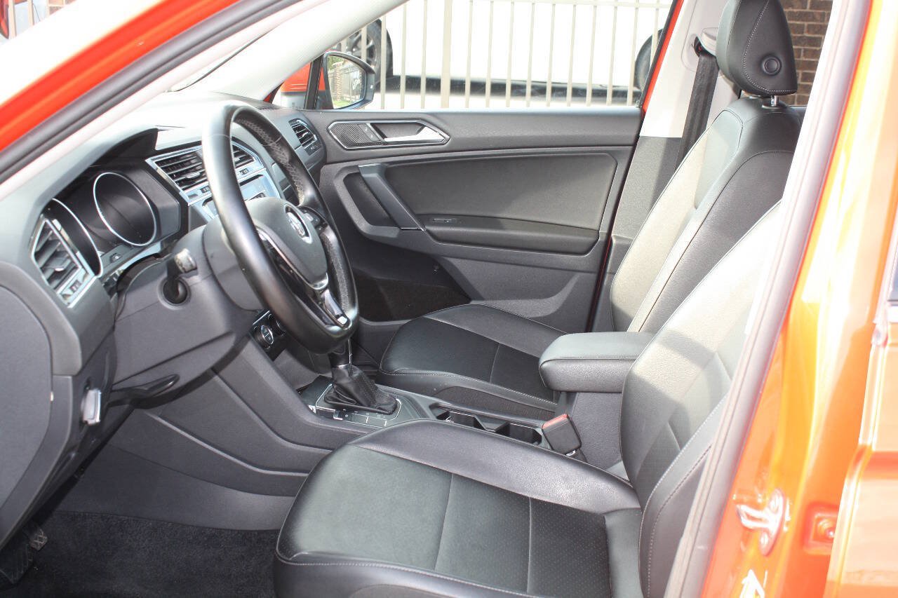 Used 2018 Volkswagen Tiguan SE FWD image 7