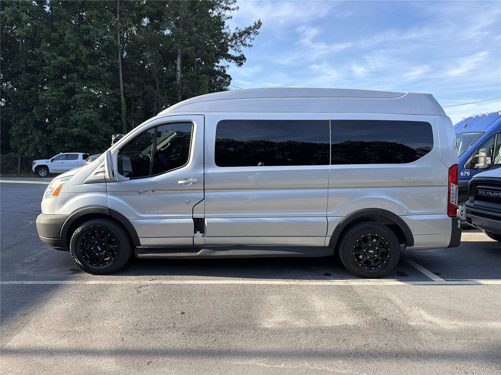 Used 2015 Ford Transit 150 130 Low Roof w/ Exterior Upgrade Package RWD image 6