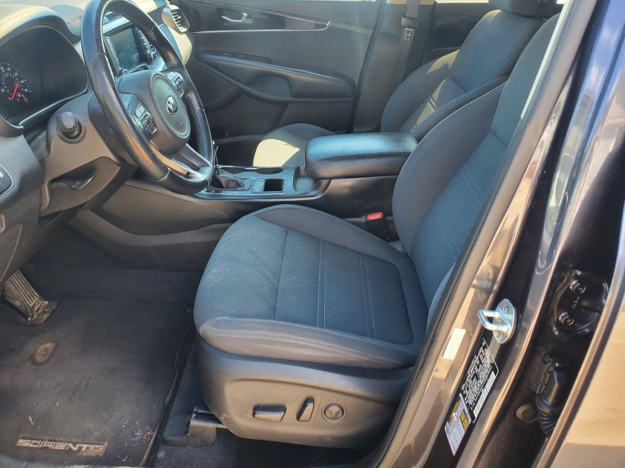 Used 2018 Kia Sorento FWD image 15