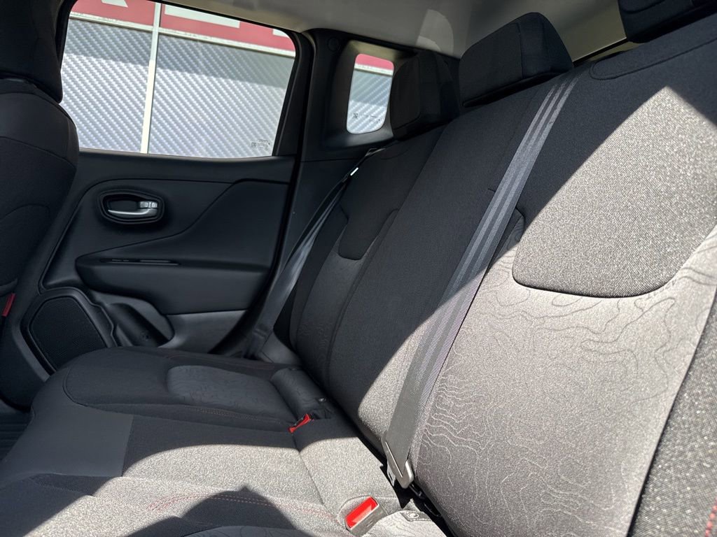 Used 2023 Jeep Renegade Trailhawk image 48