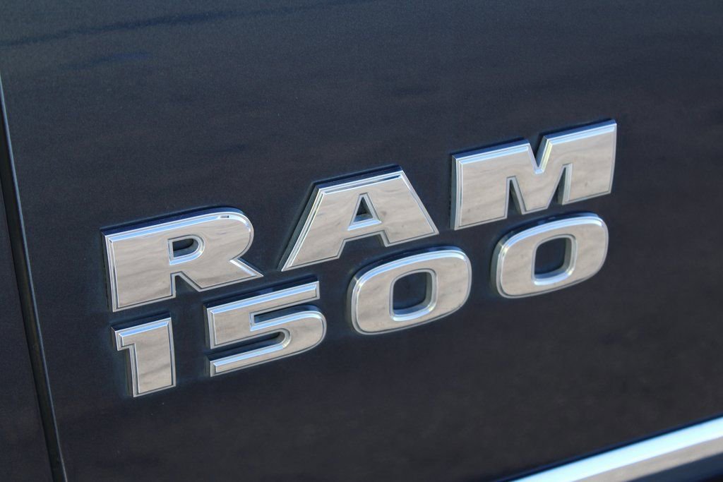 Used 2018 RAM 1500 Laramie w/ Convenience Group image 10