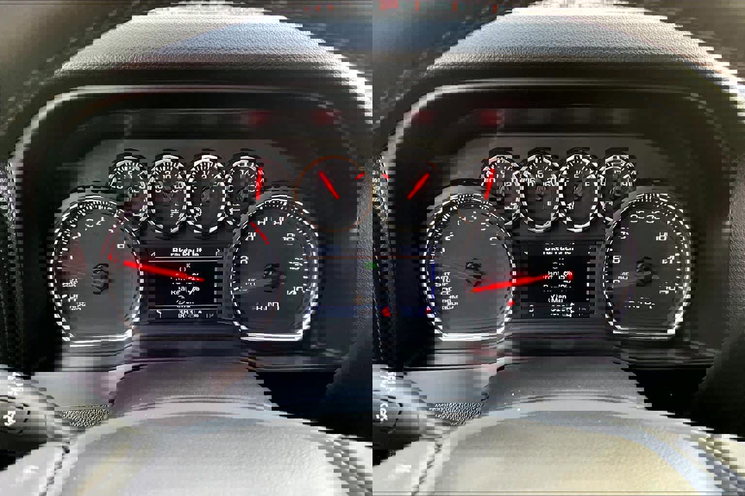 Used 2021 Chevrolet Silverado 1500 LT Trail Boss w/ Convenience Package II image 24