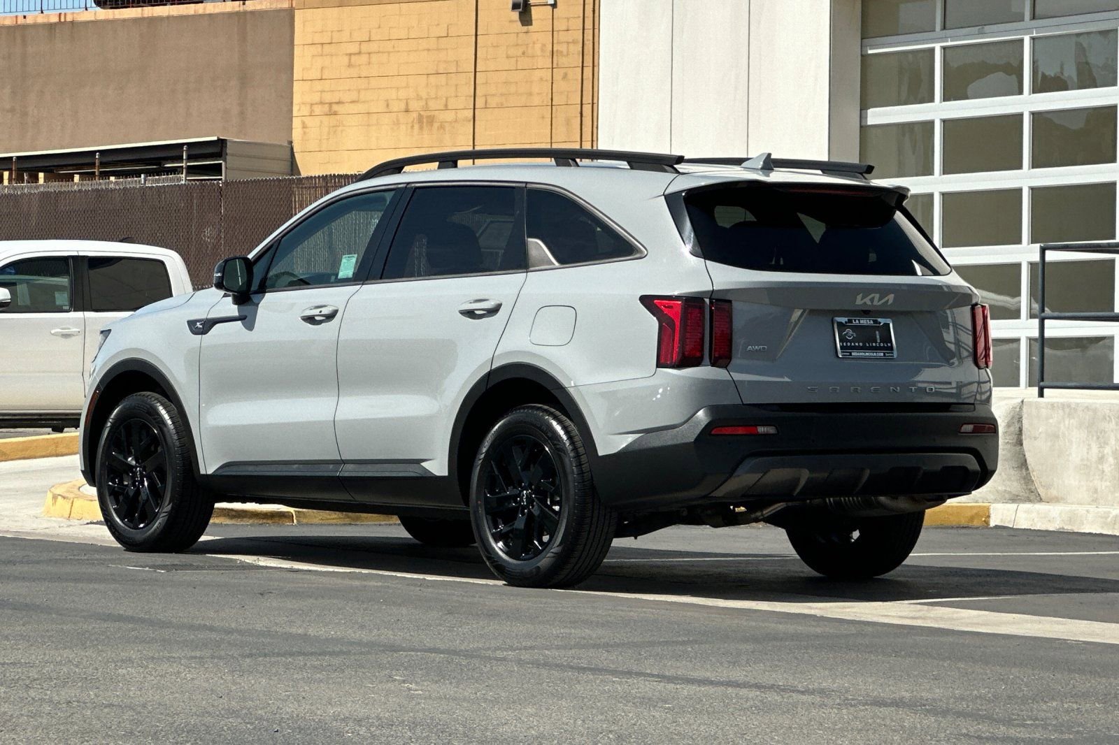 Used 2022 Kia Sorento S image 5