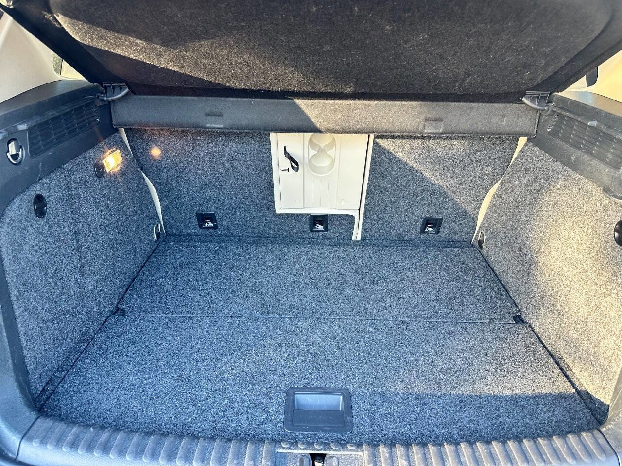 Used 2016 Volkswagen Tiguan S image 28