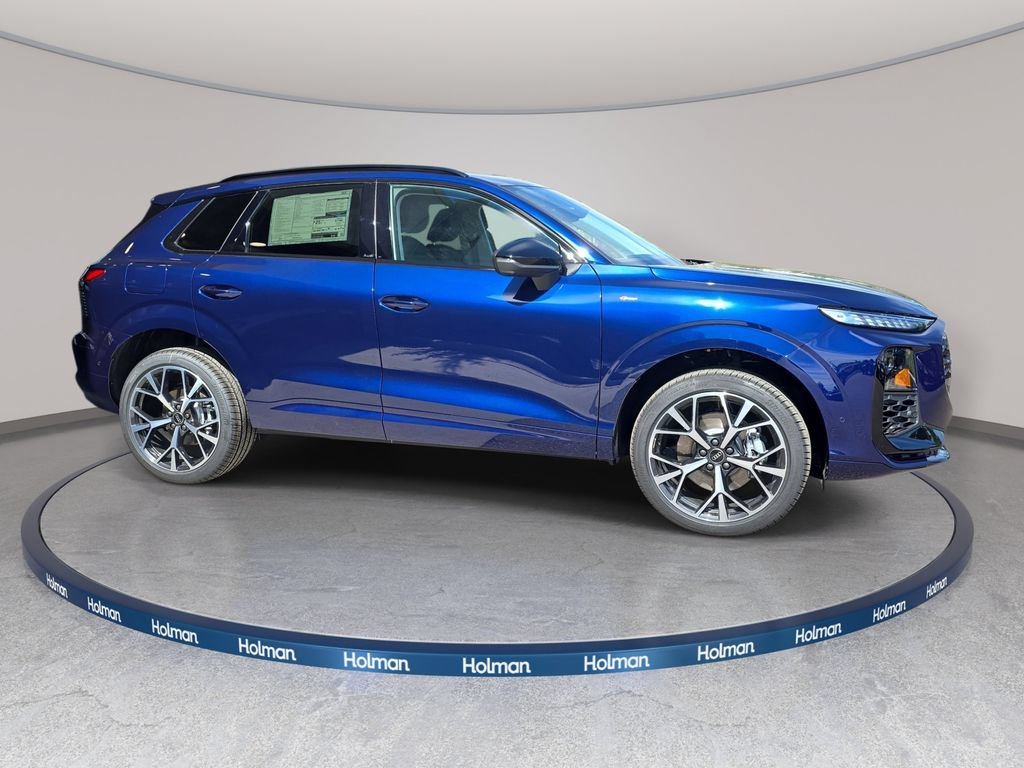 New 2026 Audi Q3 quattro 2.0T AWD/4WD image 4