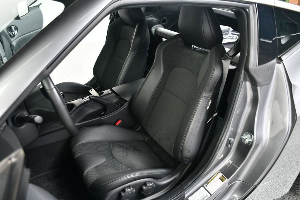 Used 2024 Nissan Z Performance w/ Floor Mat Package RWD image 27