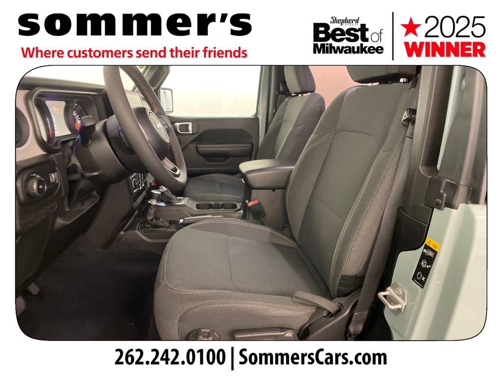 Used 2024 Jeep Wrangler Sport AWD/4WD image 9