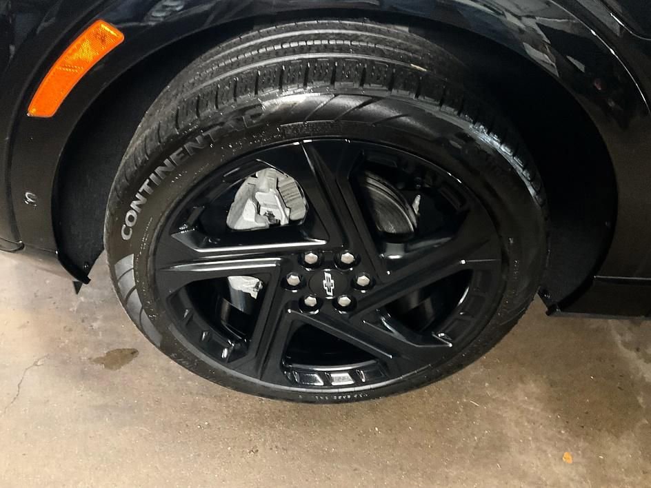 Used 2024 Chevrolet Equinox EV RS FWD image 14