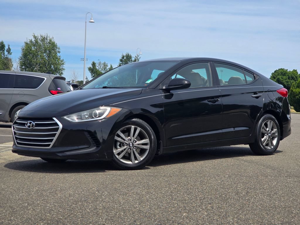 Used 2017 Hyundai Elantra SE FWD image 1