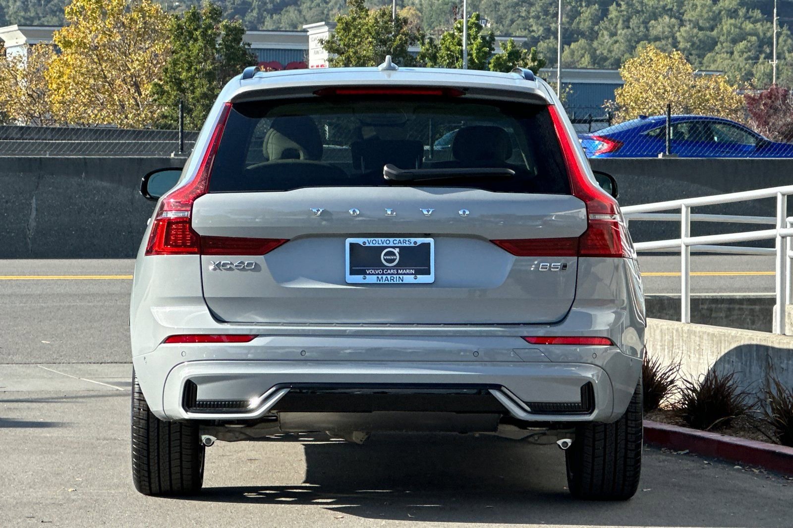 New 2026 Volvo XC60 B5 Ultra w/ Protection Package Premier AWD/4WD image 7