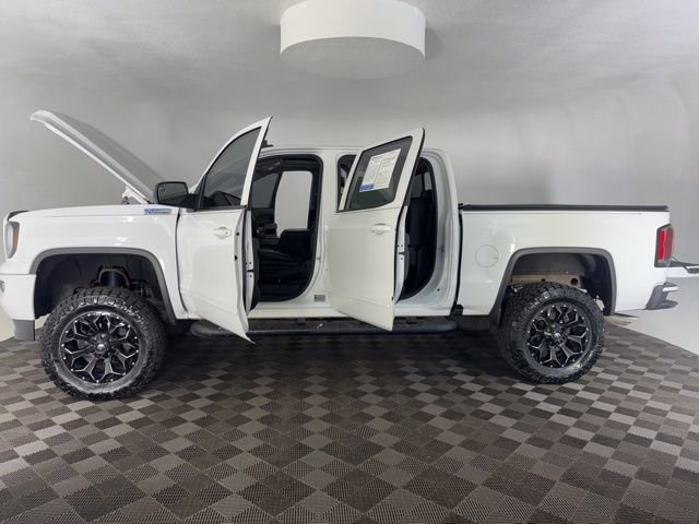 Used 2018 GMC Sierra 1500 SLT AWD/4WD image 18