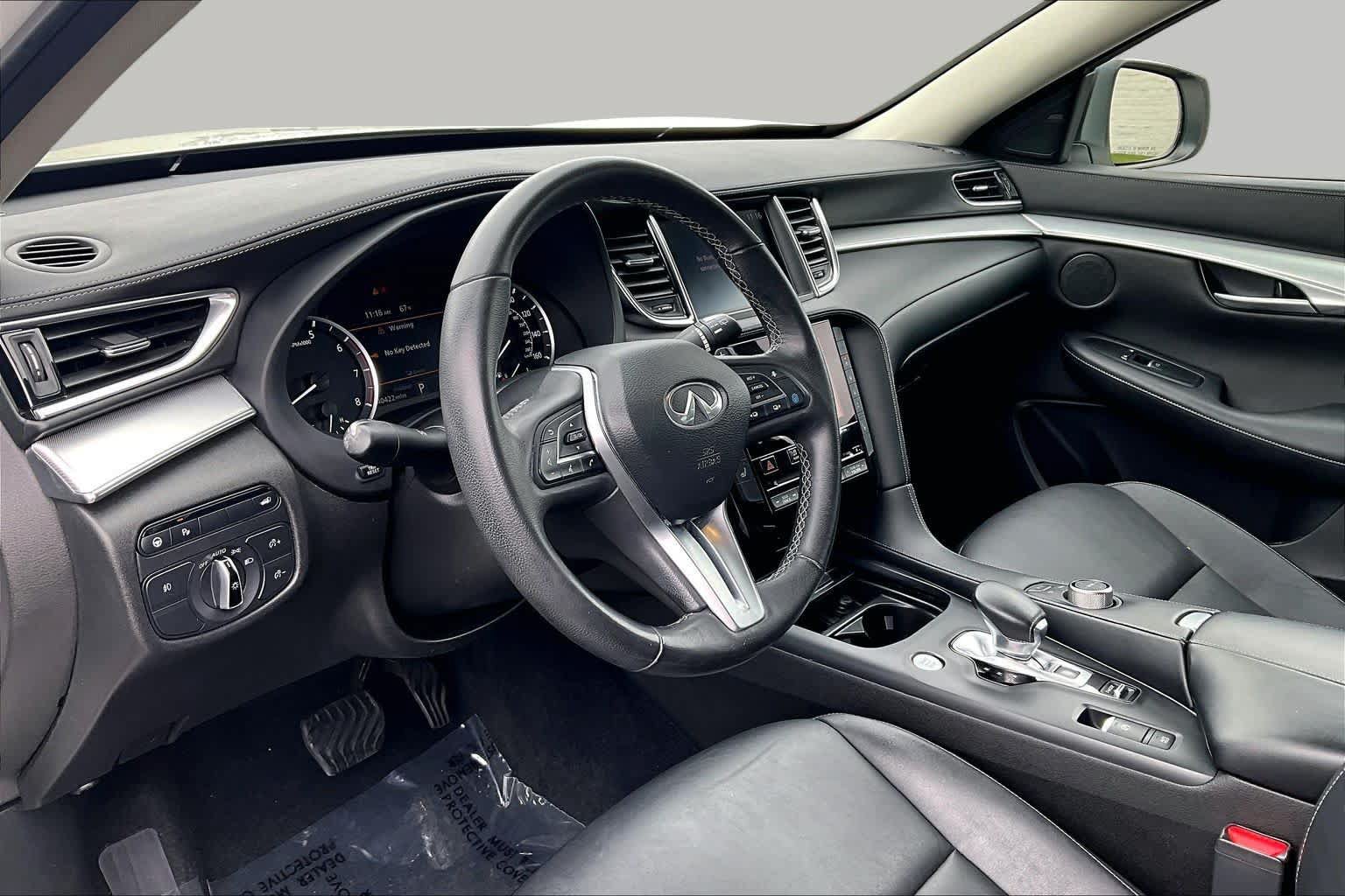 Used 2021 INFINITI QX50 Luxe w/ Cargo Package FWD image 17