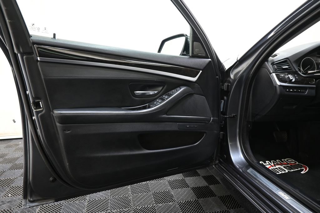 Used 2016 BMW 535i xDrive Sedan AWD/4WD image 20