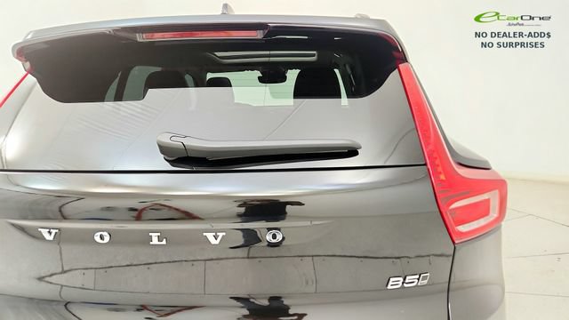 Used 2024 Volvo XC40 B5 Plus w/ Protection Package Premier AWD/4WD image 28