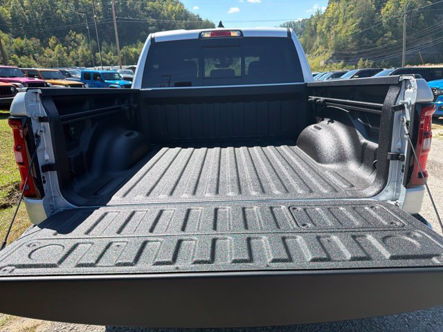 New 2027 RAM 1500 Laramie w/ Night Edition AWD/4WD image 24
