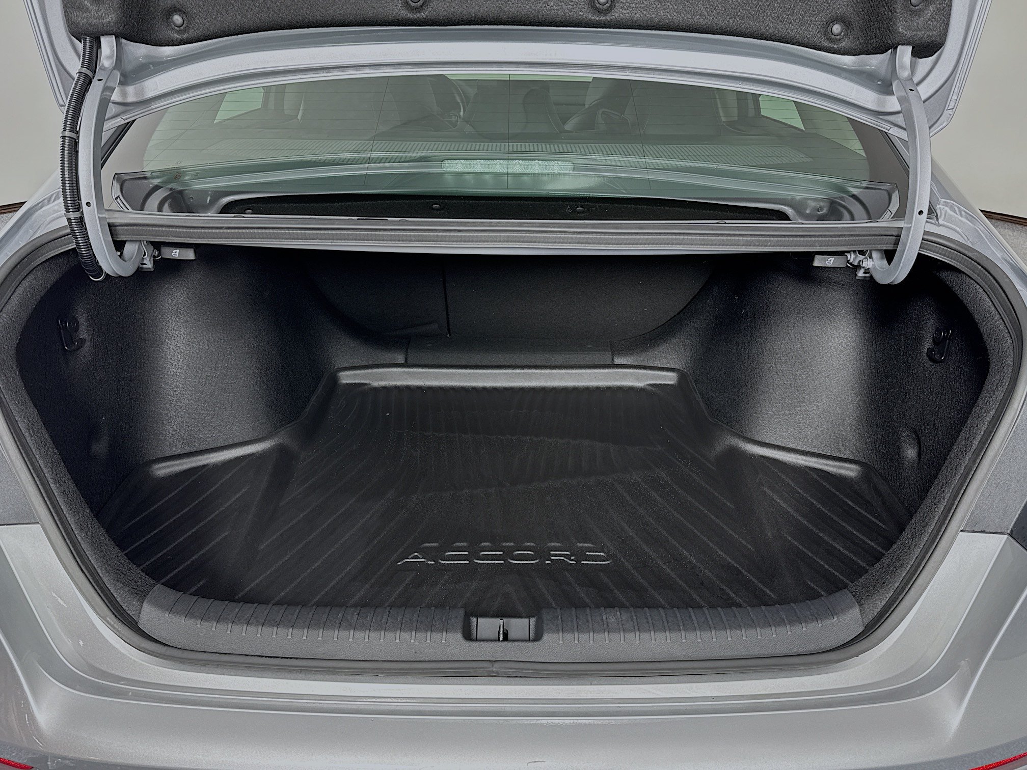Used 2023 Honda Accord Touring image 27