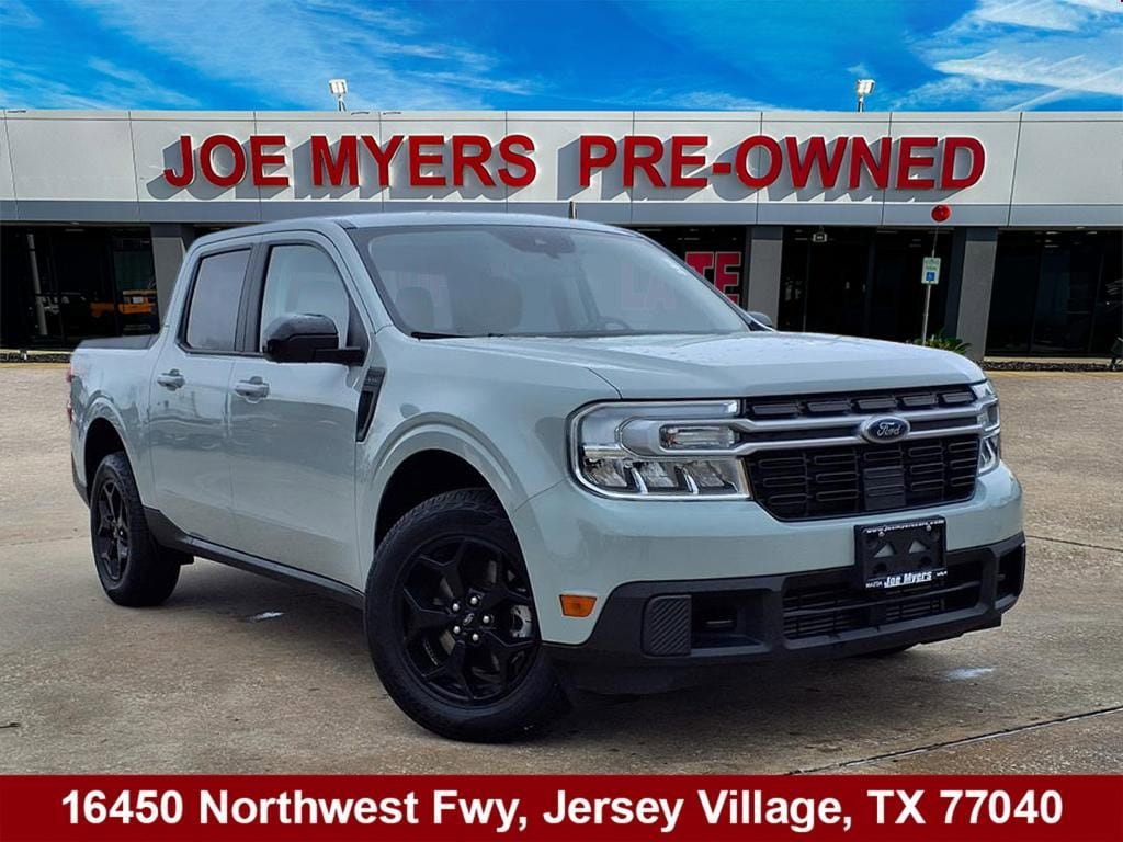 Used 2024 Ford Maverick Lariat w/ FX4 Off-Road Package AWD/4WD image 1
