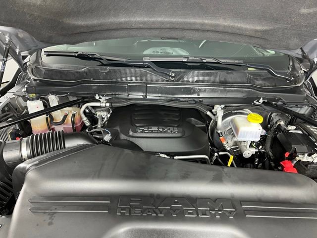 Used 2024 RAM 2500 Big Horn w/ Sport Appearance Package image 9
