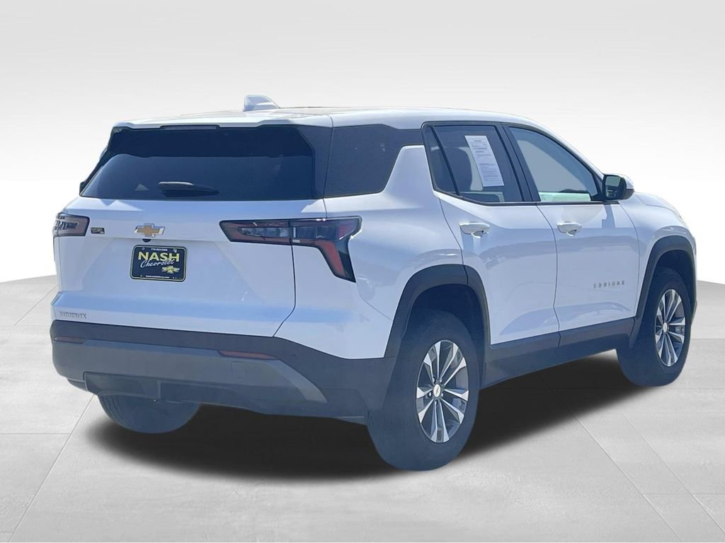 New 2026 Chevrolet Equinox LT image 3