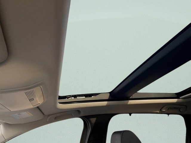 Used 2024 MAZDA CX-90 Plug-In Hybrid w/ Premium Pkg image 18