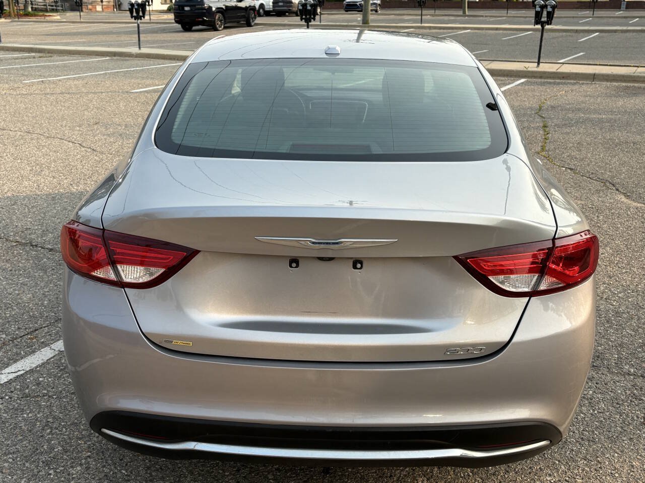 Used 2015 Chrysler 200 Limited FWD image 11