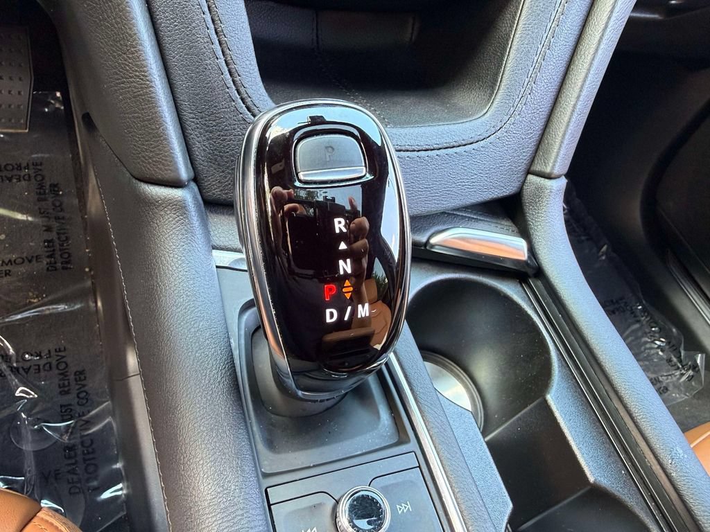 Used 2024 Cadillac XT5 Premium Luxury w/ LPO, Floor Liner Package AWD/4WD image 26