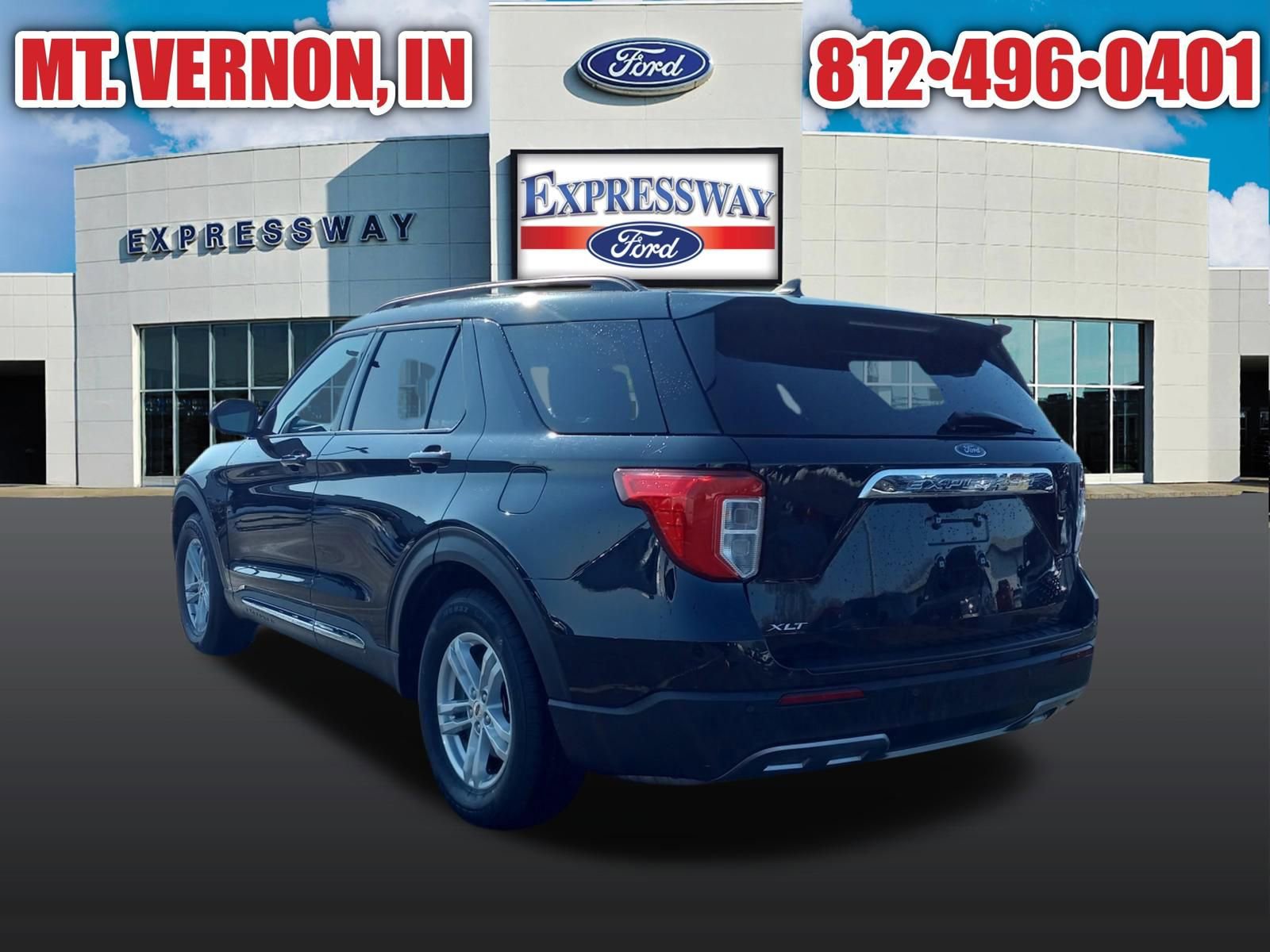 Used 2024 Ford Explorer XLT w/ Equipment Group 202A RWD image 8
