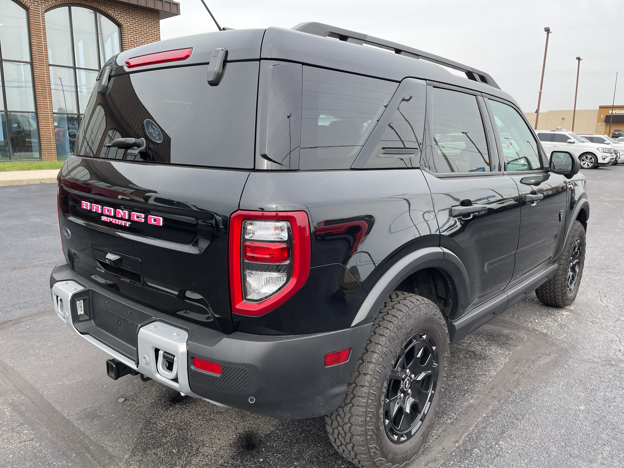 Used 2025 Ford Bronco Sport Badlands w/ Sasquatch Badlands Package AWD/4WD image 8